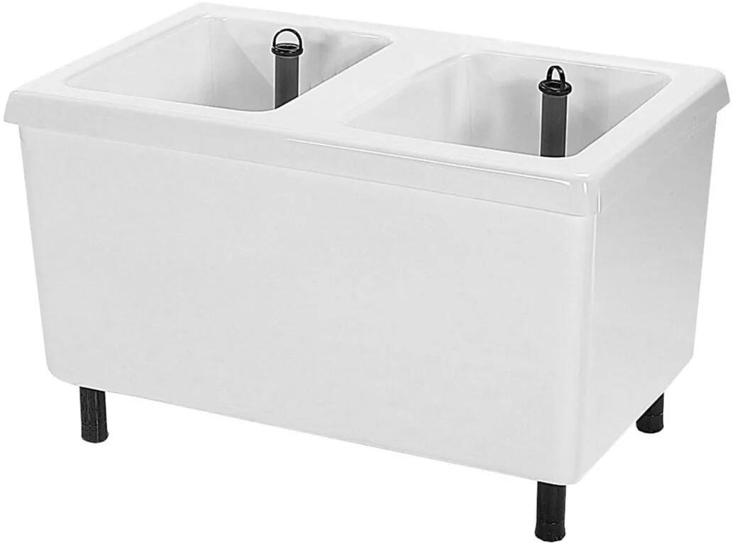 Doppelfußbecken auf GFK-Kunststoff