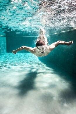 Wasserpflege im Schwimmbad und Whirlpool