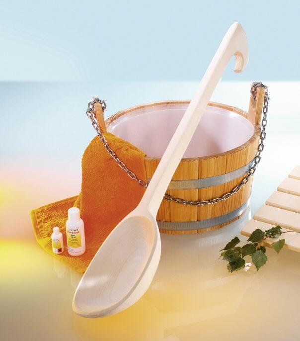 Schöpfkelle extra lang für die Sauna