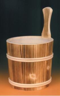 Sauna-Aufgusskübel 3,5 l mit Holzreifen , geflammt