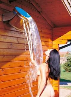 Eimer-Schwalldusche, uriges Vergnügen f. Innen- u. Außen