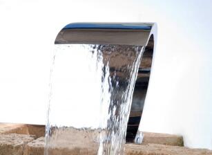 Die Schwalldusche Phoenix aus Edelstahl V4A poliert