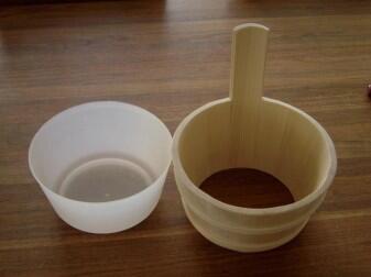 Sauna-Aufgusskübel 4 l mit Holzreifen und Kunststoffeinsatz