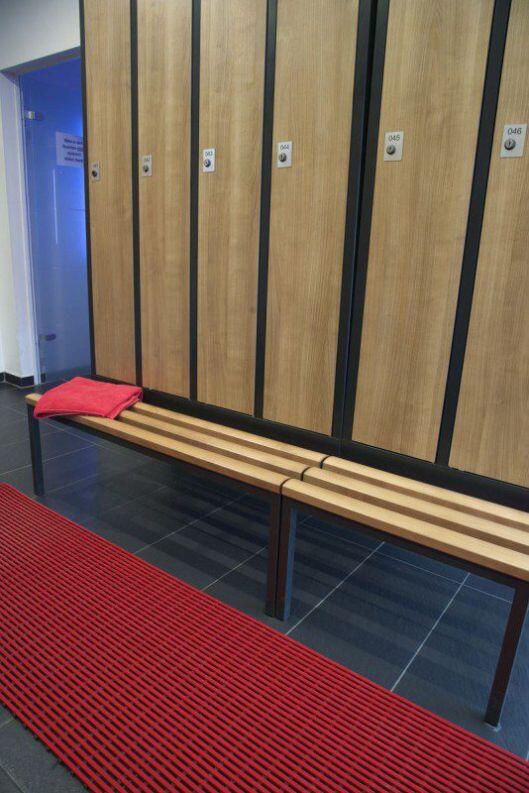 EHA Matte Standard in der Umkleidekabine