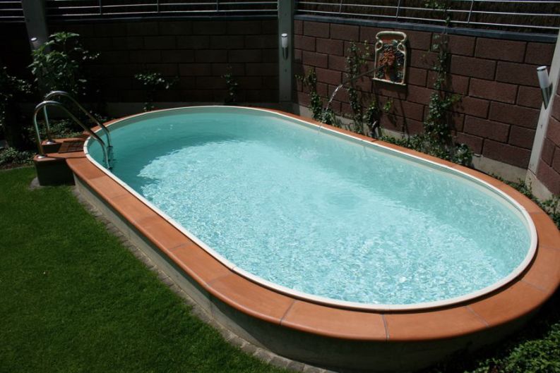 Sehen Sie hier die Innenhülle in sand beim Ovalbecken Swim von Future Pool